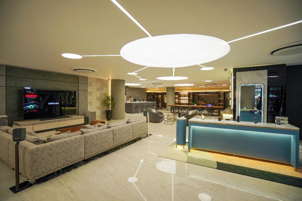 Samsung Electronics Gandeng Blibli Hadirkan Samsung Experience Lounge Untuk Pengalaman AI