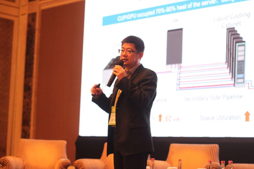 Solusi Cold Plate Liquid Cooling dari ZTR Didukung DCIM