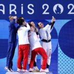 Kemenangan Olimpiade Paris 2024 di atas Podium Dilakukan Victory Selfie Powered by Galaxy.