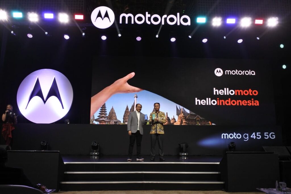 Bawa moto g45 5G ke Luar Negeri Tetap Bisa Terhubung Berkat 13 Band Generasi Kelima