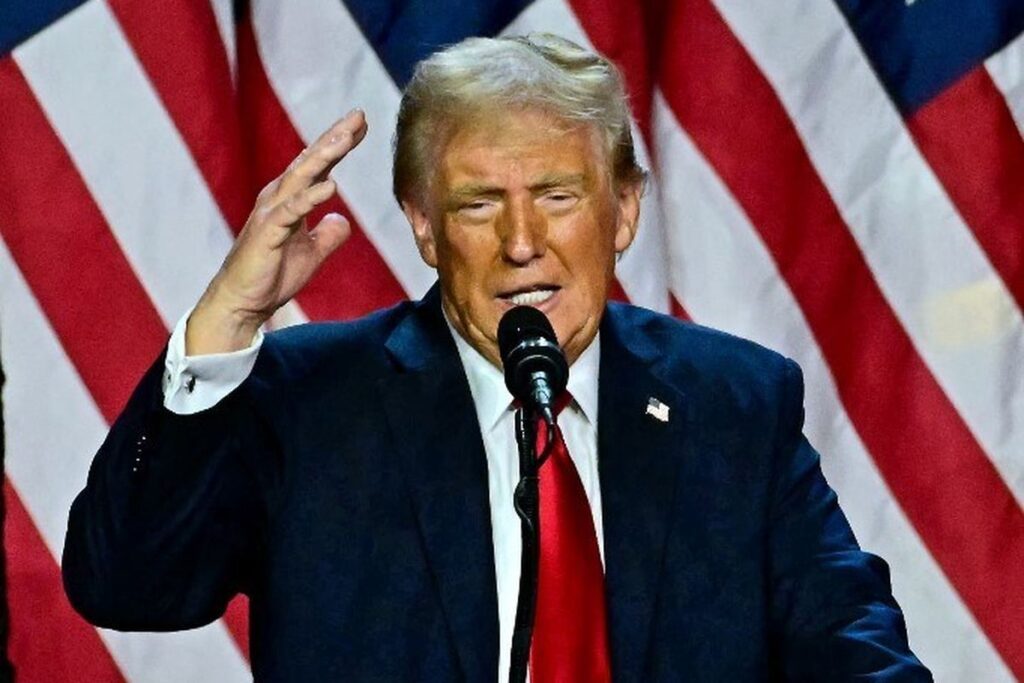 Hacker Iran Ancam Bocorkan Dokumen Tentang Donald Trump, Dicuri dari Kepala Staf Gedung Putih Susie Wiles